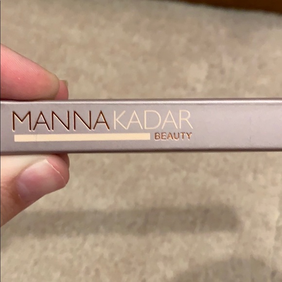 ❤️NEW!!! Manna Kadar: Perfect Dual Ended Brow Wand - Picture 6 of 10
